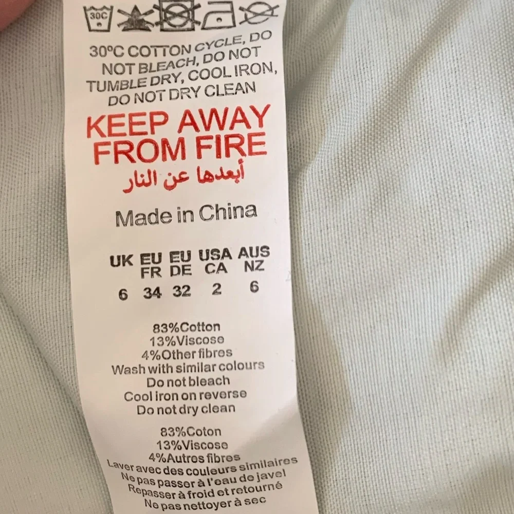 PrettyLittleThing Vintage Mid Wash Split Front Drapey Denim Maxi NWT - 2 - Picture 6 of 8